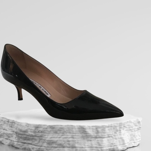 Manolo Blahnik BB Patent Leather Black Pointed Toe Pumps - Picture 15 of 16